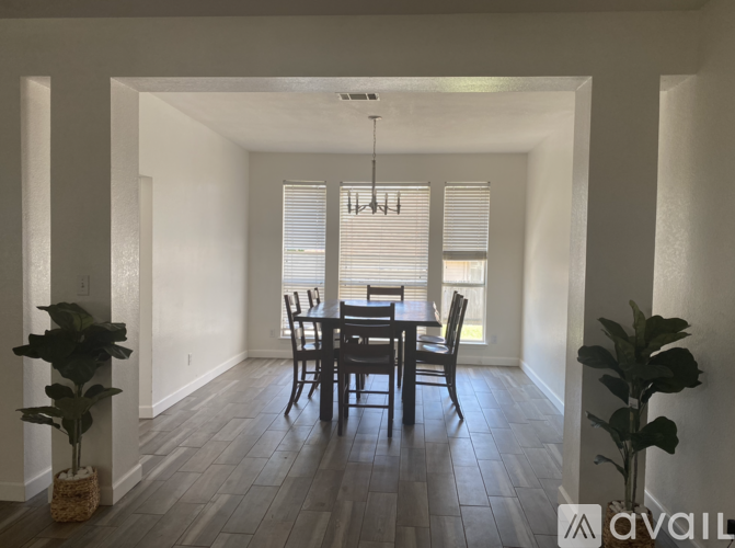 606 Meadow View Drive 3 Beds Single Family Home for Rent - Photo gallery 2