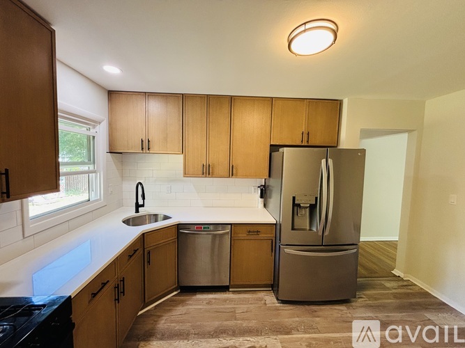 159 Greg Lawn Drive 4 Beds Single Family Home for Rent - Photo gallery 2