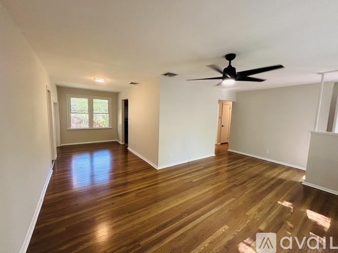 159 Greg Lawn Drive 4 Beds Single Family Home for Rent - Photo gallery 3