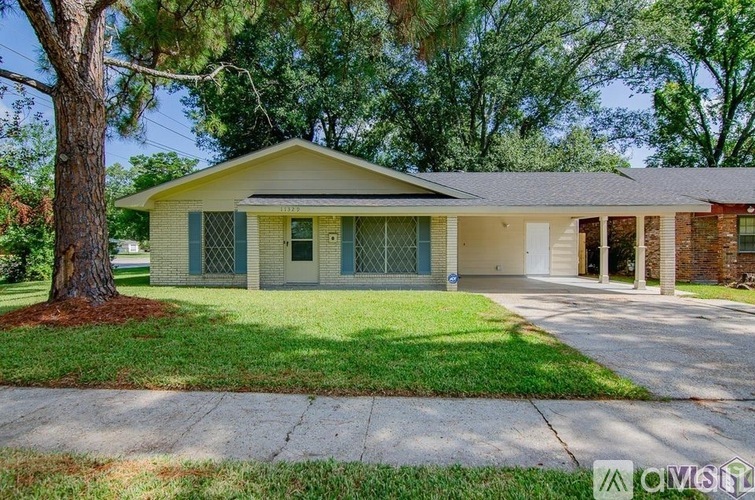11329 East Black Oak Drive 3 Beds Single Family Home for Rent - Photo gallery 1