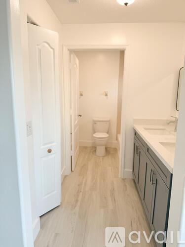 10903 W Okeechobee Rd 3 Beds Condo for Rent - Photo gallery 4