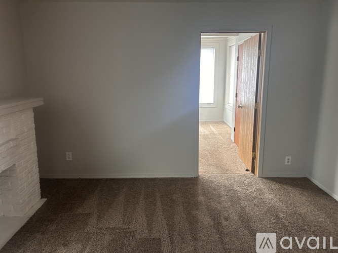1403 North Emporia Street 2 Beds Apartment for Rent - Photo gallery 2