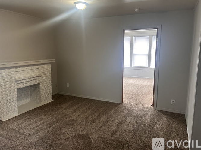 1403 North Emporia Street 2 Beds Apartment for Rent - Photo gallery 4