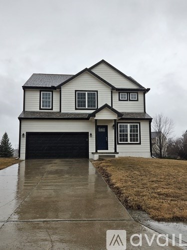 2402 Crystal Dr 5 Beds Apartment for Rent