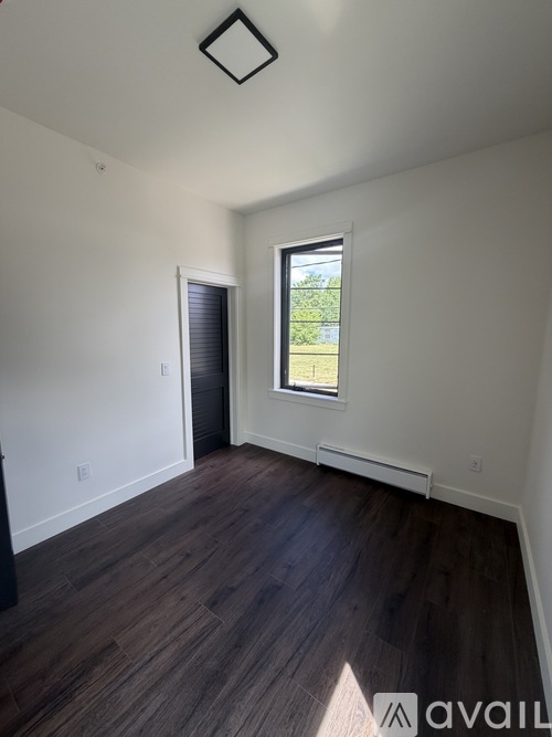 112 Burt Street 1 Apartment for Rent - Photo gallery 2