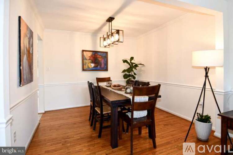35 County Ct 4 Beds Townhouse for Rent - Photo gallery 2