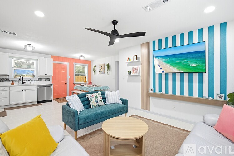 125 3rd Avenue Southwest 3 Beds Single Family Home for Rent - Photo gallery 1