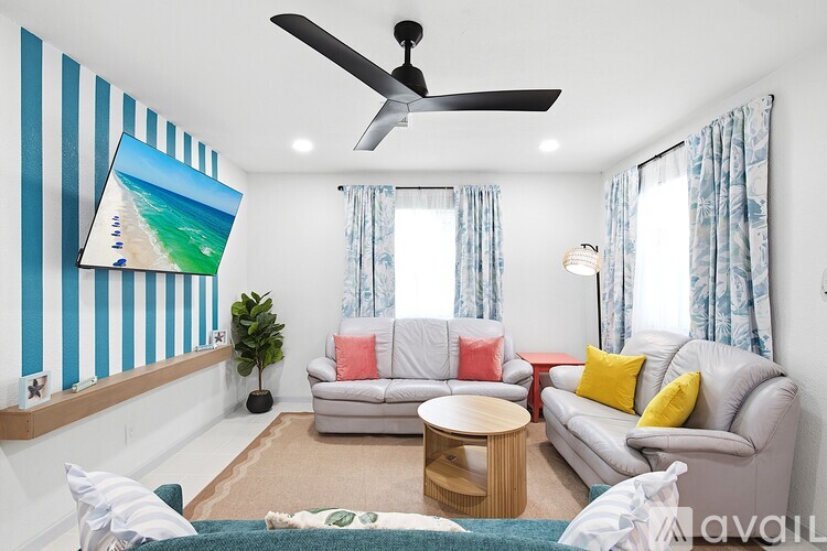 125 3rd Avenue Southwest 3 Beds Single Family Home for Rent - Photo gallery 3