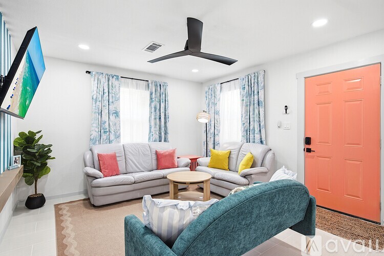 125 3rd Avenue Southwest 3 Beds Single Family Home for Rent - Photo gallery 4