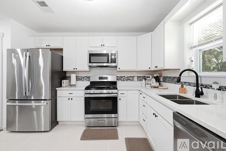 125 3rd Avenue Southwest 3 Beds Single Family Home for Rent - Photo gallery 5