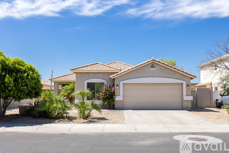 9233 West Mackenzie Drive 4 Beds Single Family Home for Rent - Photo gallery 1