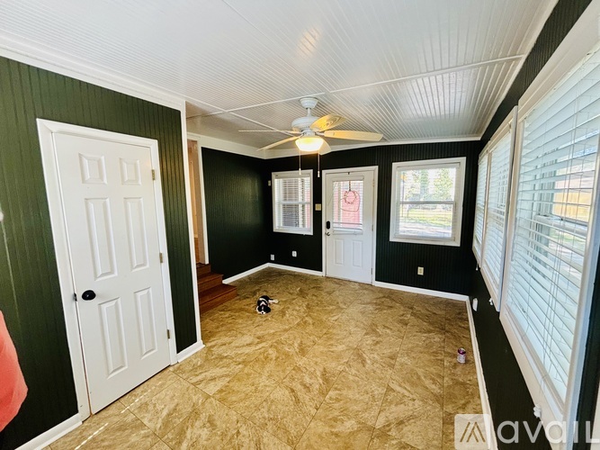 1805 Watt Street 3 Beds Single Family Home for Rent - Photo gallery 4