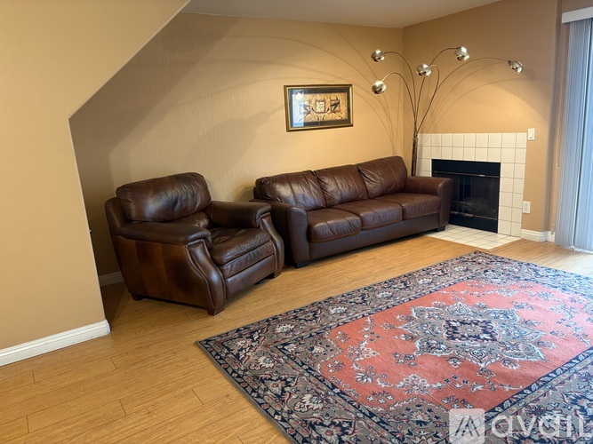 2914 Luciernaga Street 2 Beds Single Family Home for Rent - Photo gallery 2