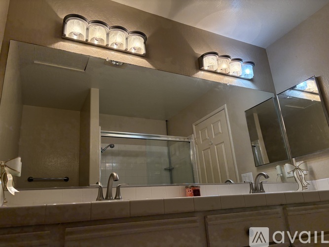2914 Luciernaga Street 2 Beds Single Family Home for Rent - Photo gallery 3