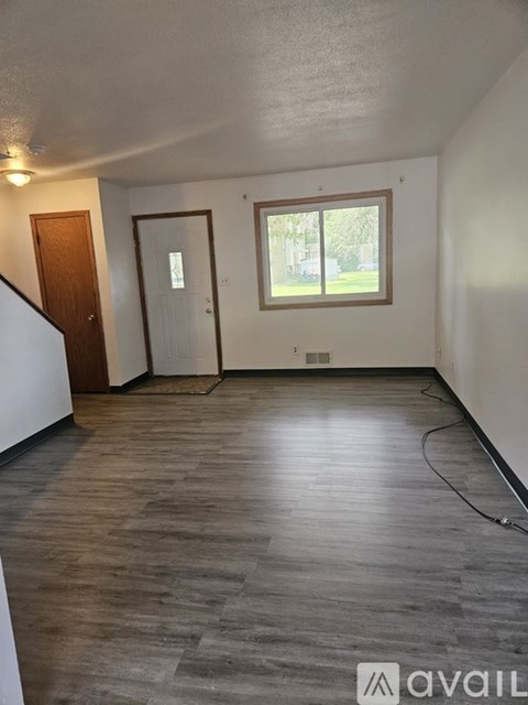 741 3Rd Ave E 2 Beds Apartment for Rent
