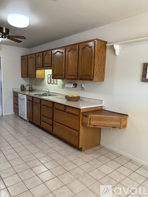 9327 W Spanish Moss Ln 2 Beds Single Family Home for Rent - Photo gallery 4