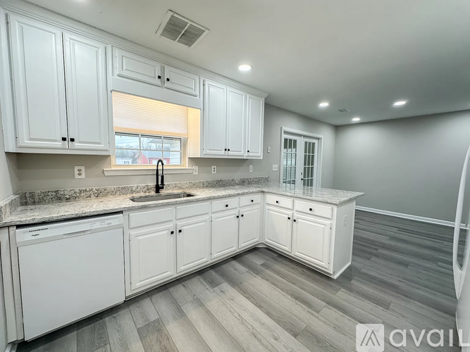 450 Fowler Road 3 Beds Single Family Home for Rent - Photo gallery 5