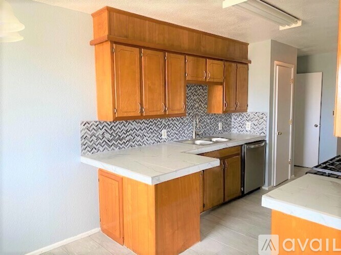 322 Ave B 3 Beds Single Family Home for Rent - Photo gallery 5