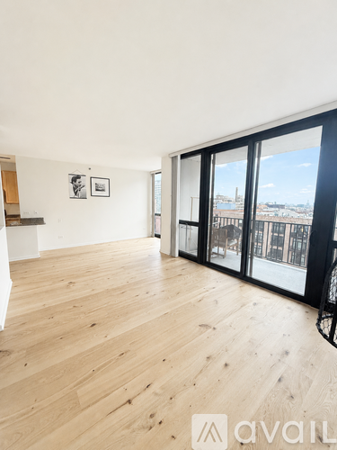 210 South Desplaines Street 1 Condo for Rent - Photo gallery 3