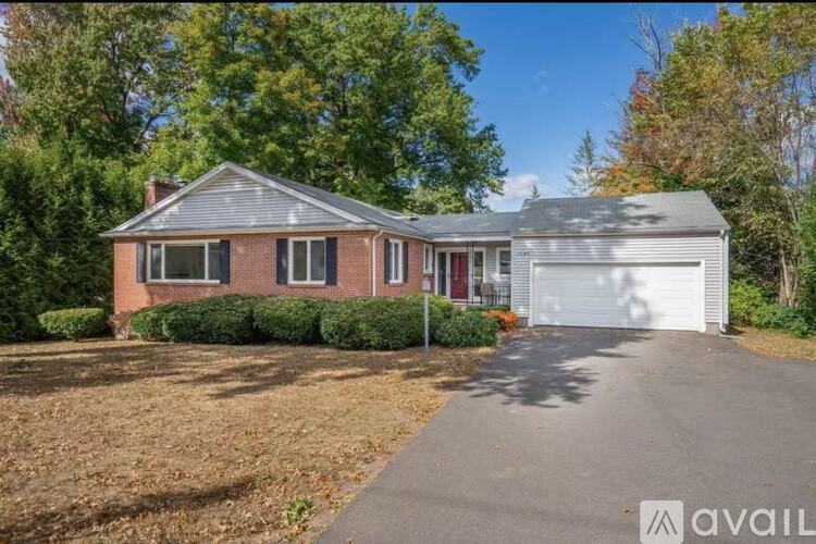 2040 Albany Avenue 4 Beds Single Family Home for Rent - Photo gallery 1