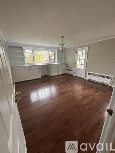 2040 Albany Avenue 4 Beds Single Family Home for Rent - Photo gallery 5