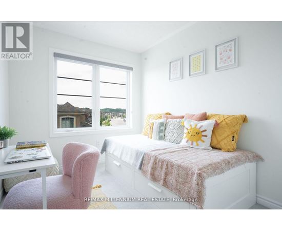 974 HICKORY CRESCENT 4 Beds Home, Townhouse for Rent - Photo gallery 2