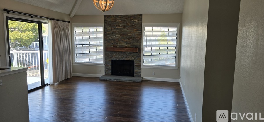 2005 Vista Del Mar 2 Beds Single Family Home for Rent - Photo gallery 3
