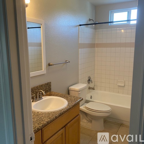 5014 Auburn Dr 2 Beds Apartment for Rent - Photo gallery 5