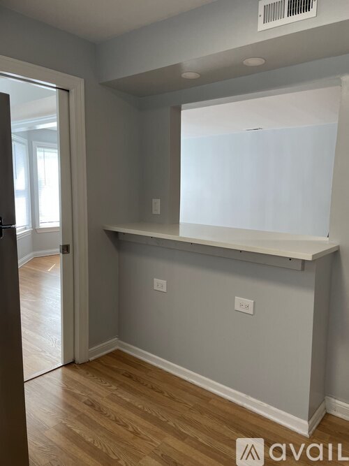 5839 North Cicero Avenue 3 Beds Single Family Home for Rent - Photo gallery 4
