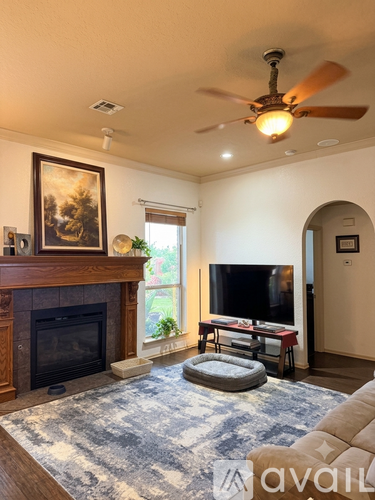 3008 Elie Street 3 Beds Single Family Home for Rent - Photo gallery 5