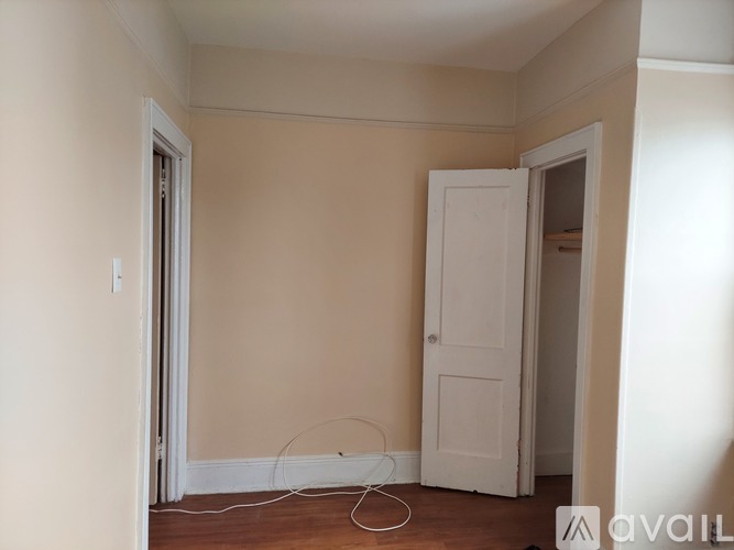 2117 West 11th Street 2 Beds Apartment for Rent - Photo gallery 1