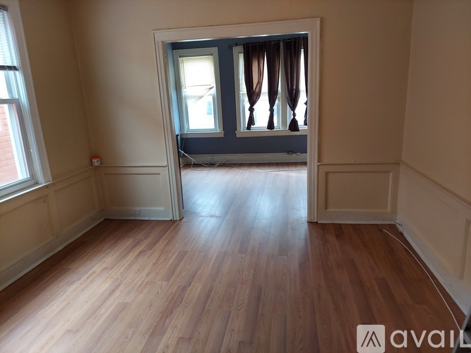 2117 West 11th Street 2 Beds Apartment for Rent - Photo gallery 3