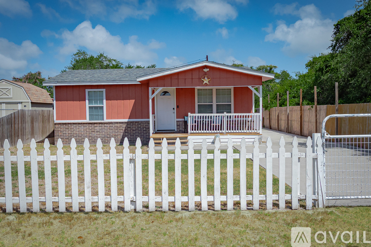 1131 S 8th St 3 Beds Single Family Home for Rent - Photo gallery 1