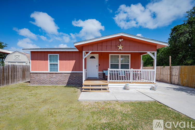 1131 S 8th St 3 Beds Single Family Home for Rent - Photo gallery 2