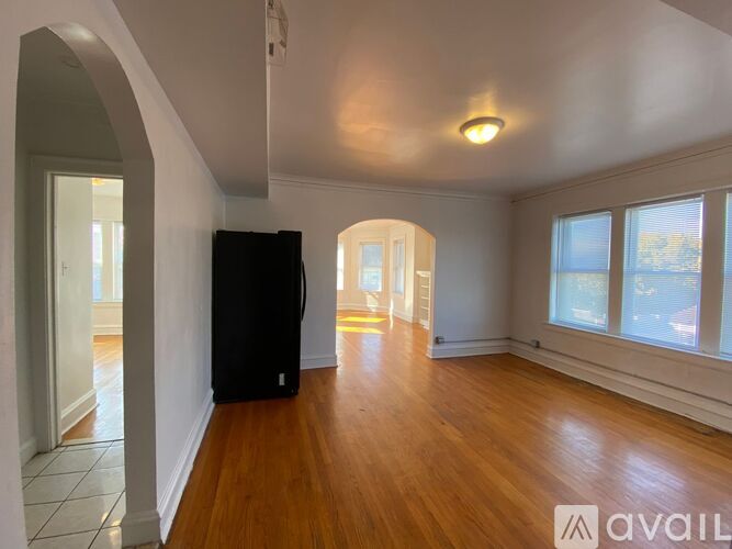 6121 N Fairfield Ave 2 Beds Apartment for Rent - Photo gallery 5