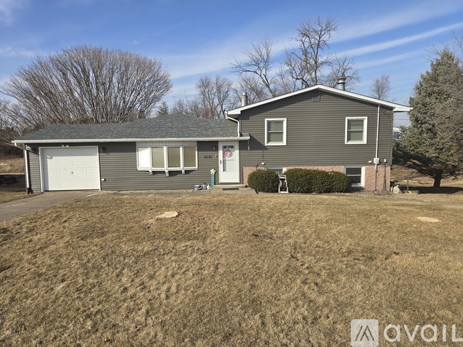 6520 West 60th Street 3 Beds Single Family Home for Rent - Photo gallery 1