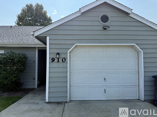 910 North 34th Avenue 2 Beds Apartment for Rent - Photo gallery 1
