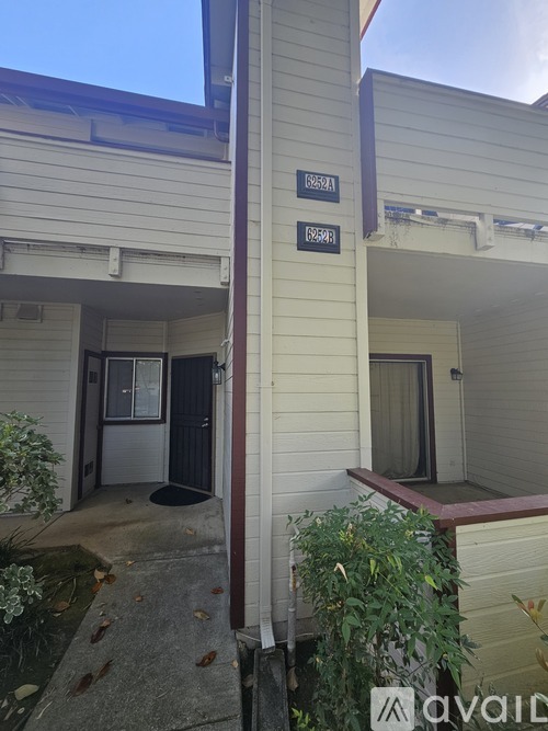 6252 Civic Terrace Ave 2 Beds Condo for Rent - Photo gallery 2