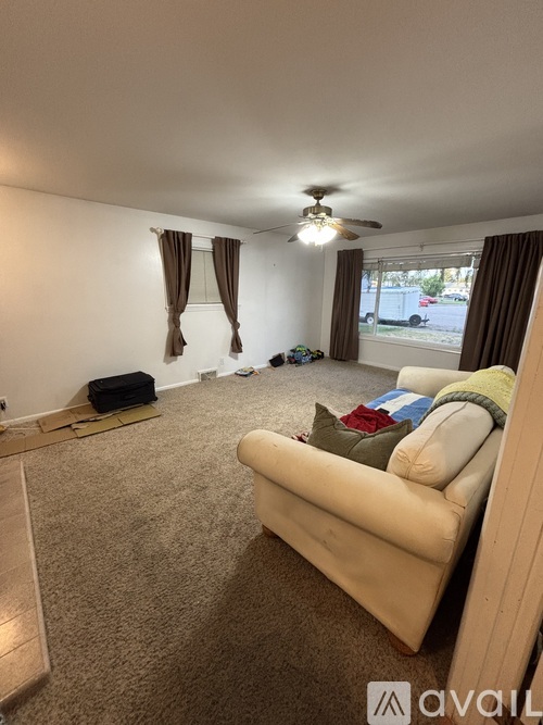 763 Grace Avenue 2 Beds Apartment for Rent - Photo gallery 3