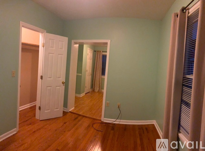 605 Hambley Boulevard 2 Beds Apartment for Rent - Photo gallery 3