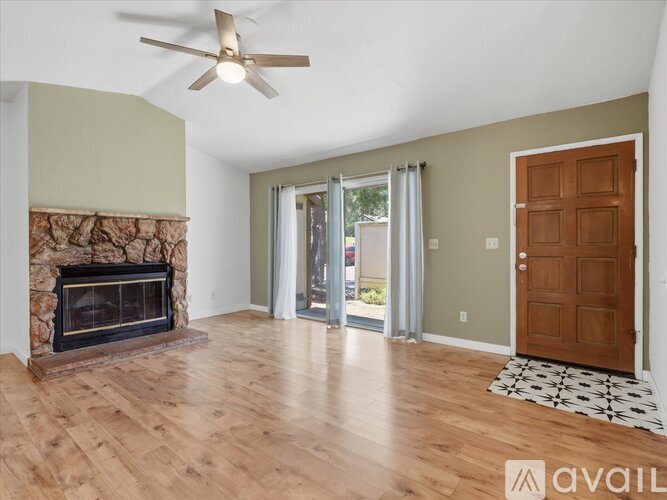 49400 River Park Rd 2 Beds Condo for Rent - Photo gallery 5
