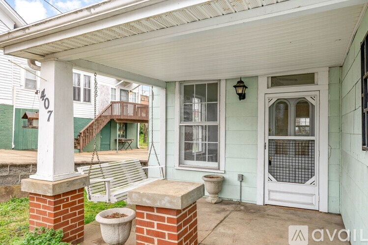 407 S 2nd Street 2 Beds Single Family Home for Rent - Photo gallery 2