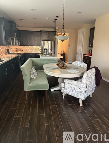 3432 East Strawberry Drive 4 Beds Single Family Home for Rent - Photo gallery 2