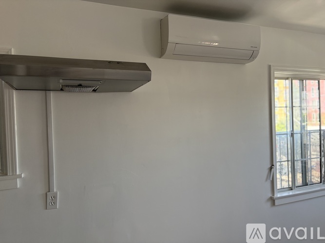 1100 1/2 South New Hampshire Avenue Studio Single Family Home for Rent - Photo gallery 2