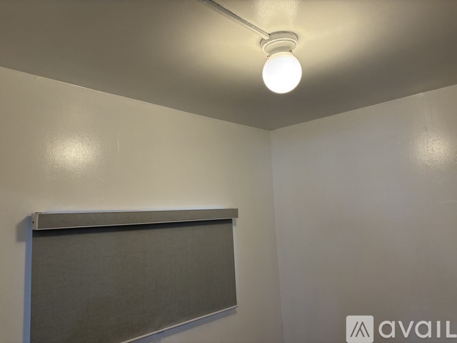 1100 1/2 South New Hampshire Avenue Studio Single Family Home for Rent - Photo gallery 4