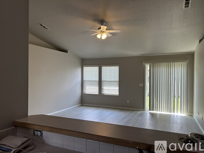 119 Midvale Avenue 3 Beds Single Family Home for Rent - Photo gallery 3
