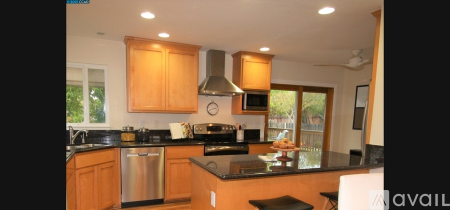 3415 Grasswood Drive 4 Beds Single Family Home for Rent - Photo gallery 2