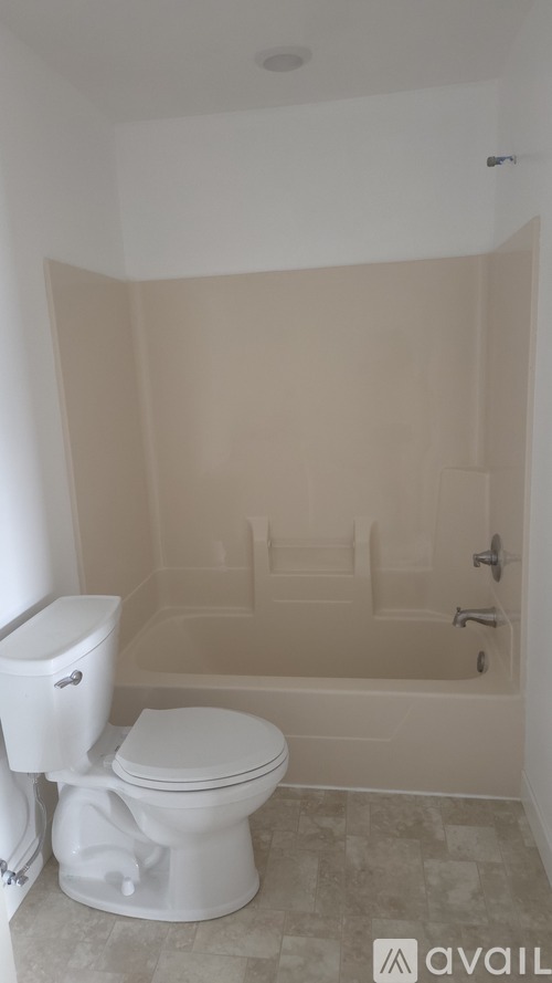 615 Main St 2 Beds Apartment for Rent - Photo gallery 4
