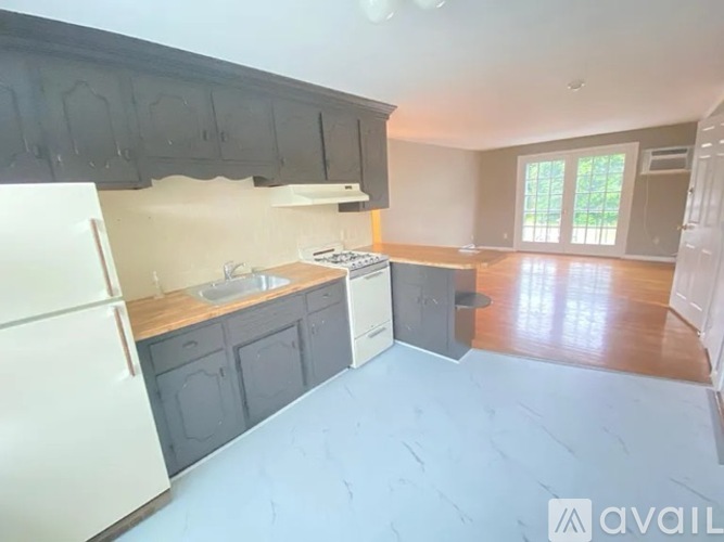 174 Tyngsboro Road 2 Beds Apartment for Rent - Photo gallery 3