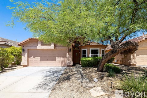 4704 East Weaver Road 3 Beds Apartment for Rent